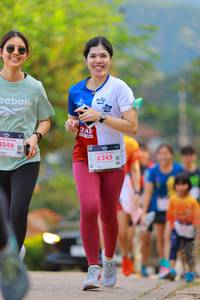 BIB: 3246, 8245
                            <button type="button" onclick="openModal(18885548)" class="btn btn-primary btn-sm float-right btn-popup" data-toggle="modal" data-target=".modal-high-quality">
                        <i class="fas fa-shopping-cart"></i> Add to Cart
                    </button>
                                            <button type="button" onclick="isThisMe(18885548, true)" class="btn btn-success btn-sm float-right btn-popup btn-isme hidden" data-toggle="tooltip" data-placement="bottom" title="นี่คือรูปของคุณใช่ไหม คลิกที่นี่เพื่อเอาเข้าอัลบั้ม">
                        <i class="fas fa-plus"></i> Add to album
                    </button>
                    <button type="button" onclick="isThisMe(18885548, false)" class="btn btn-warning btn-sm float-right btn-popup btn-isnotme hidden">
                        <i class="fas fa-ban"></i> Remove from album
                    </button>